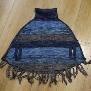 Girl's Sparkly blue poncho